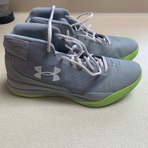 Women’s Under Armor high top shoe